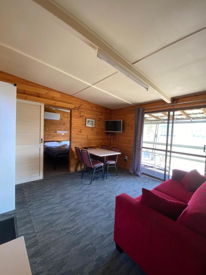 Anglers Reach Lakeside Village Exterior photo
