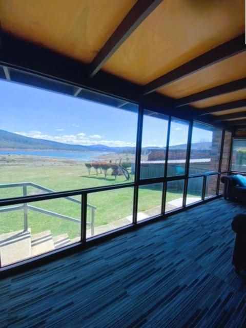 Anglers Reach Lakeside Village Room photo