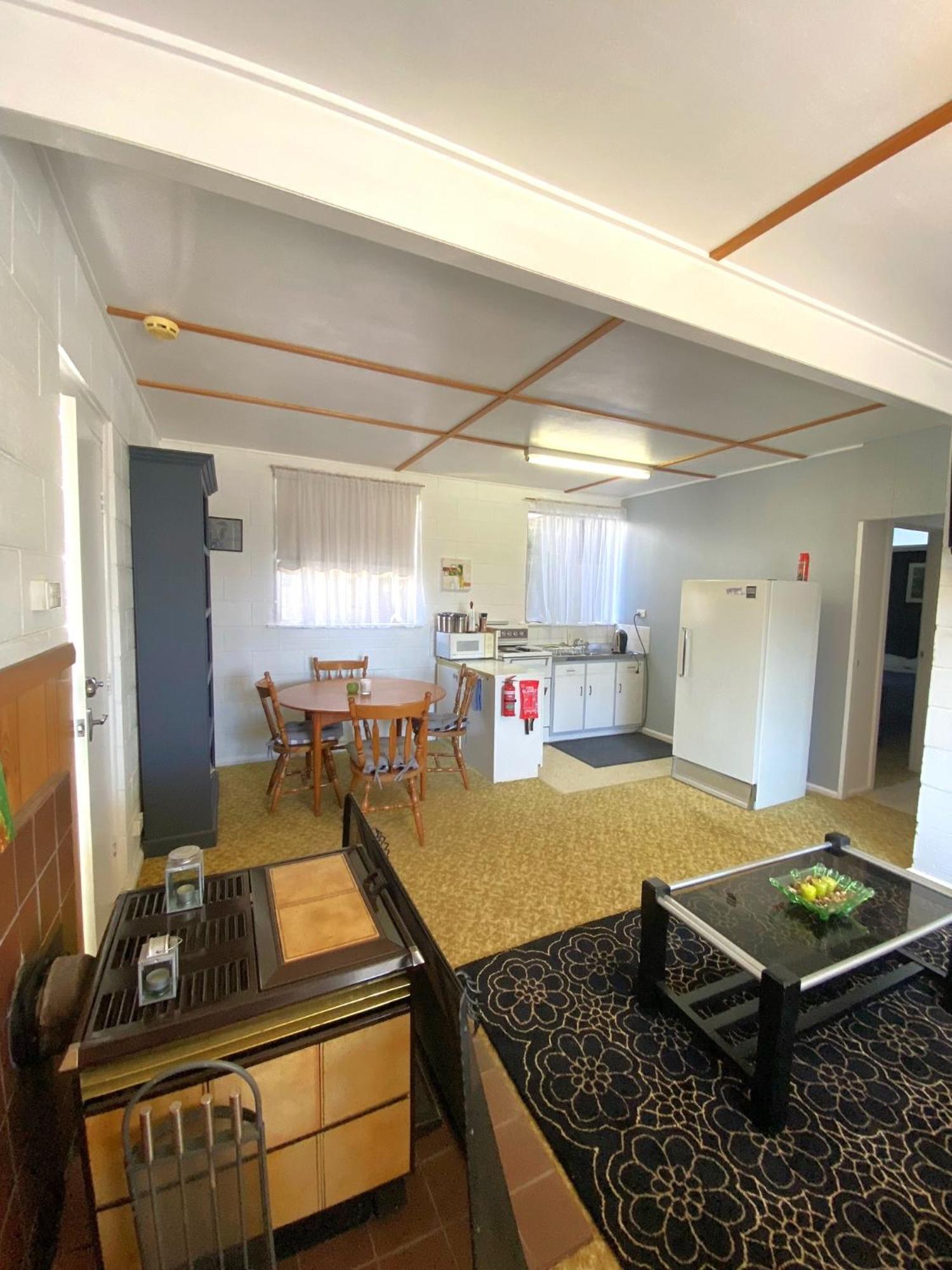 Anglers Reach Lakeside Village Room photo